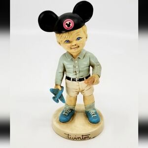 1972 Twintons Disneyland Little Boy - ID: maydisneyana18915